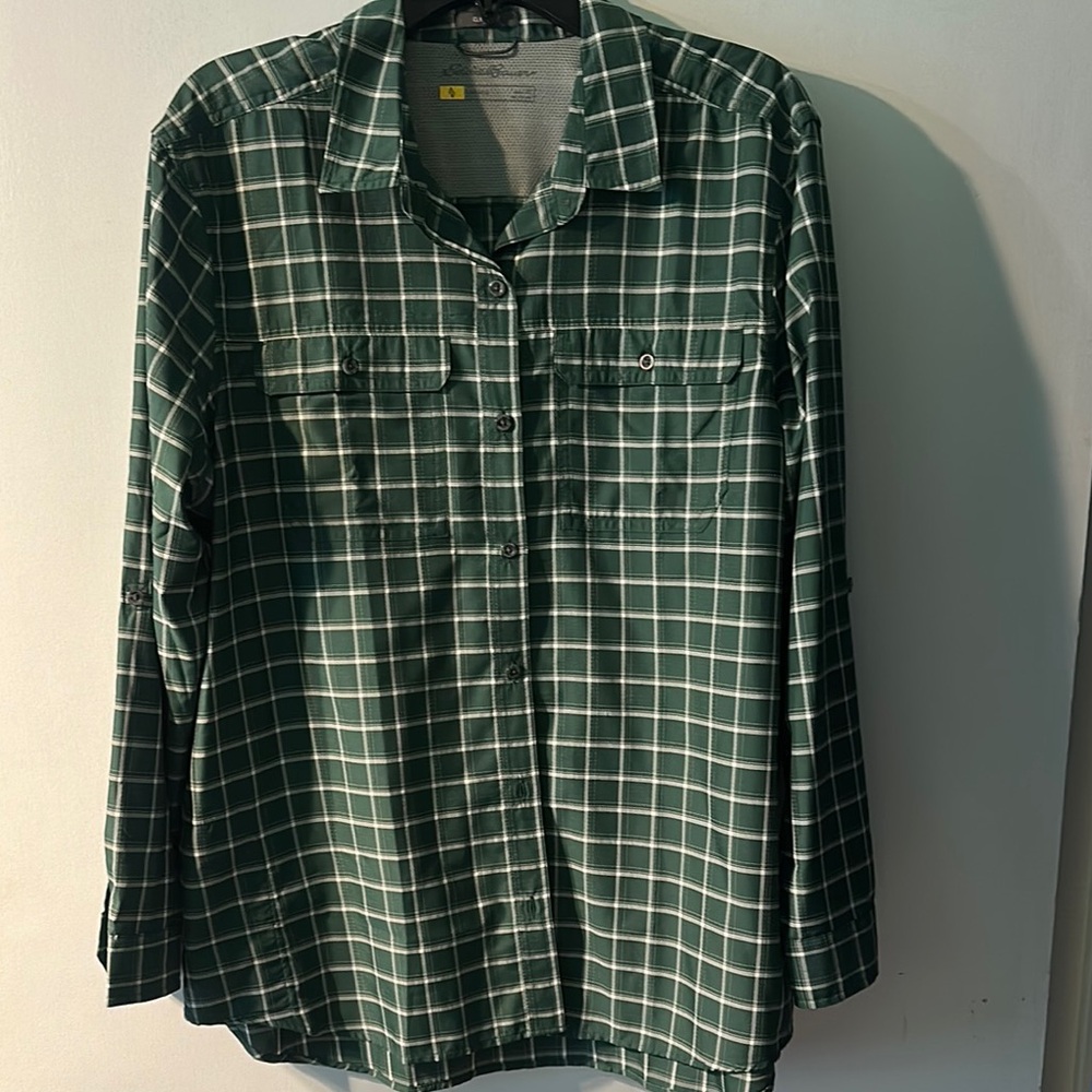 Eddie Bauer Women’s Green Travex Button Down Shirt